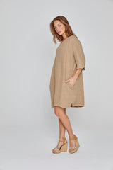 REBECA – Robe 100% Lin Oversize Manches 3/4 Col V – Femme – Havane